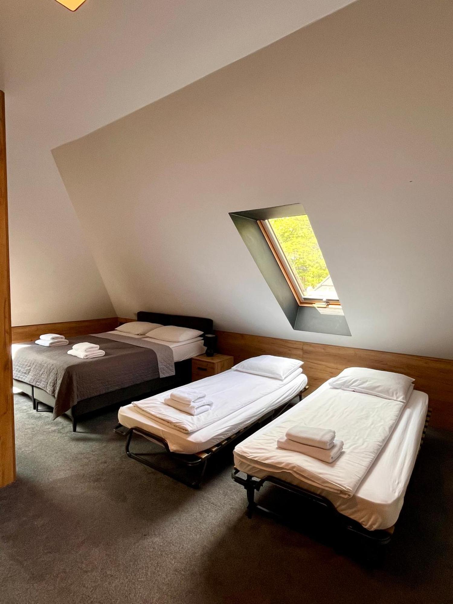 Ostoja Garden Bed & Breakfast Brody  Room photo